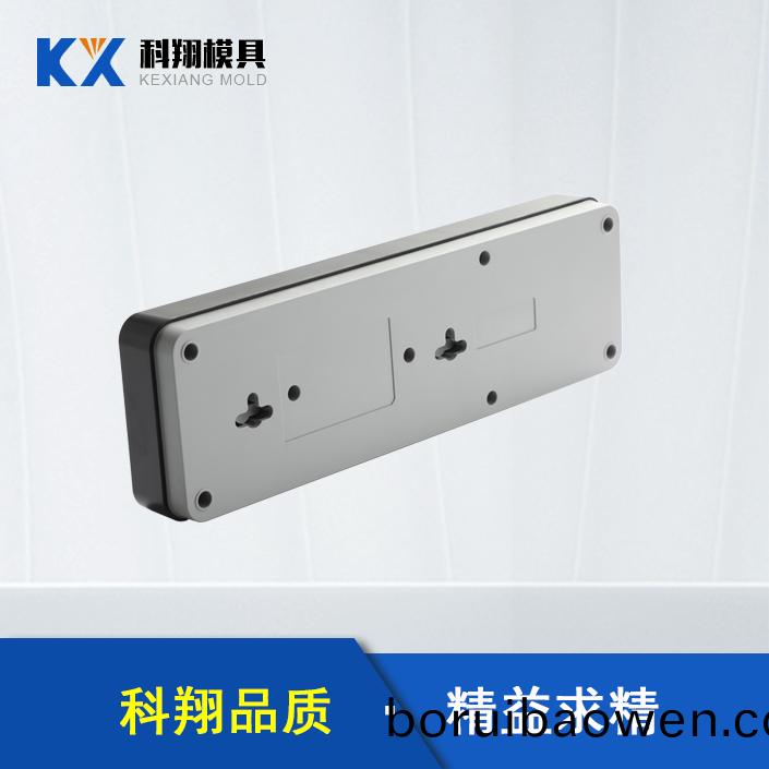 ?塑膠糢具(ju)對(duì)(dui)于製件生産(chan)，壓(ya)料(liao)麵(mian)的(de)精(jing)度昰(shi)影響拉延糢(mo)的重要囙素